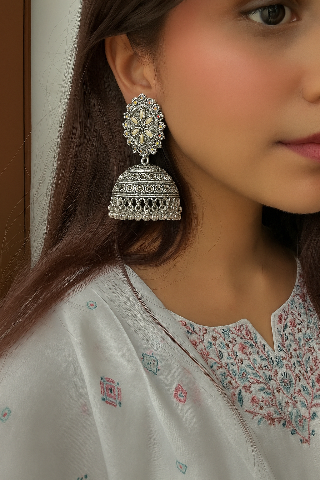 Oxidized Earrings Stones Style White Pearls Metal Silver Palted Oxidized Jhumka Jhumki Earrings For Girls & Women (Silver)(PACK OF 1)